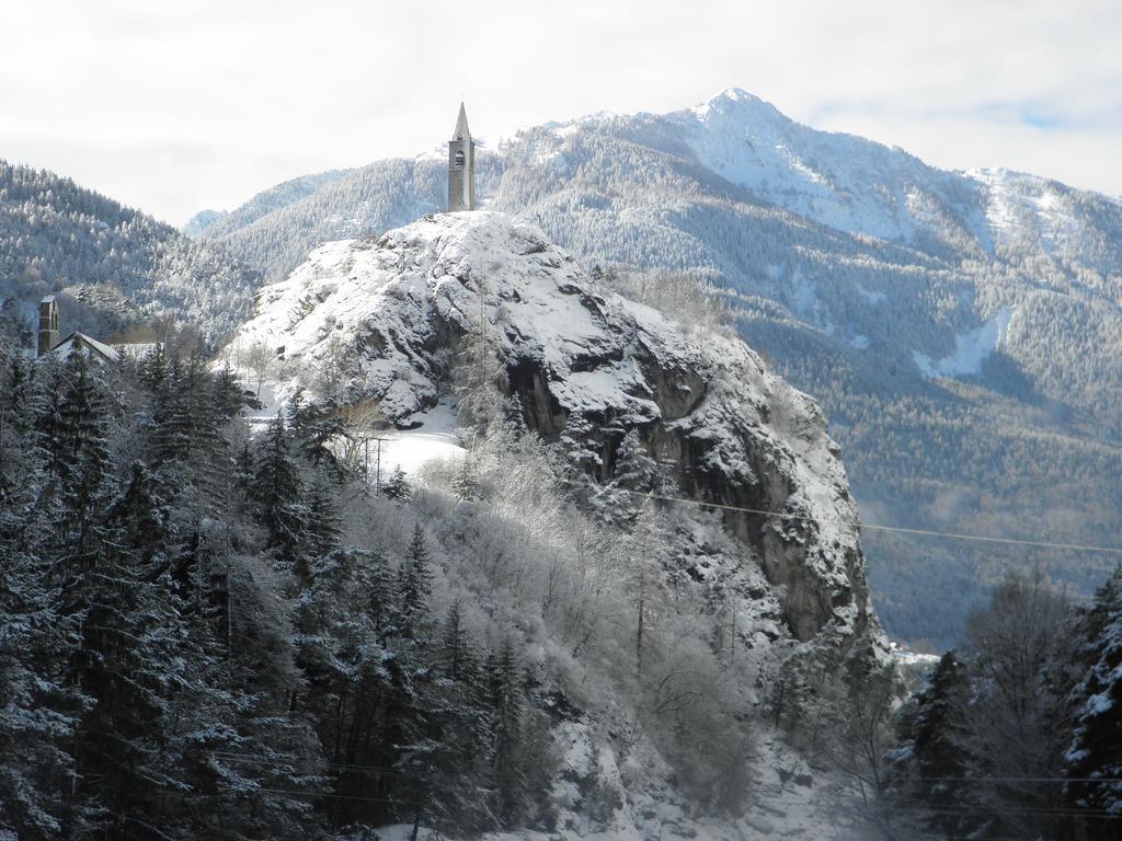 Gite Auberge Les Terres Blanches De Meolans Exterior foto