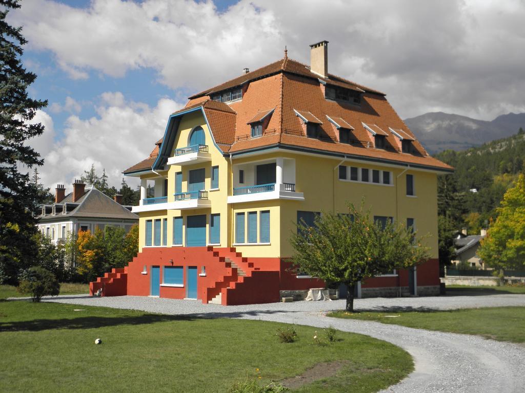 Gite Auberge Les Terres Blanches De Meolans Exterior foto